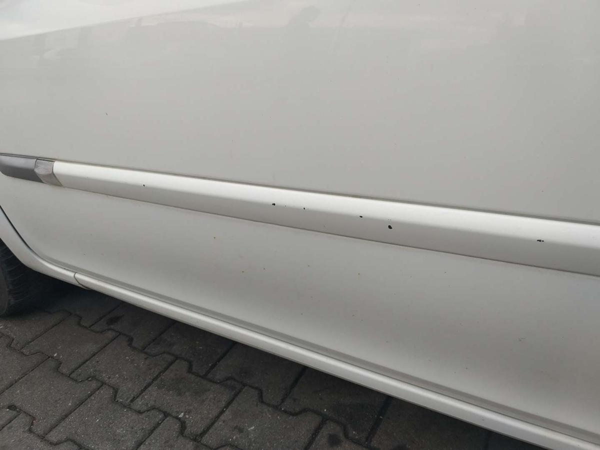 Renault Clio 3 original Tür vorn links OV369 Weiß 3-Türer Rohbau Bj.2009